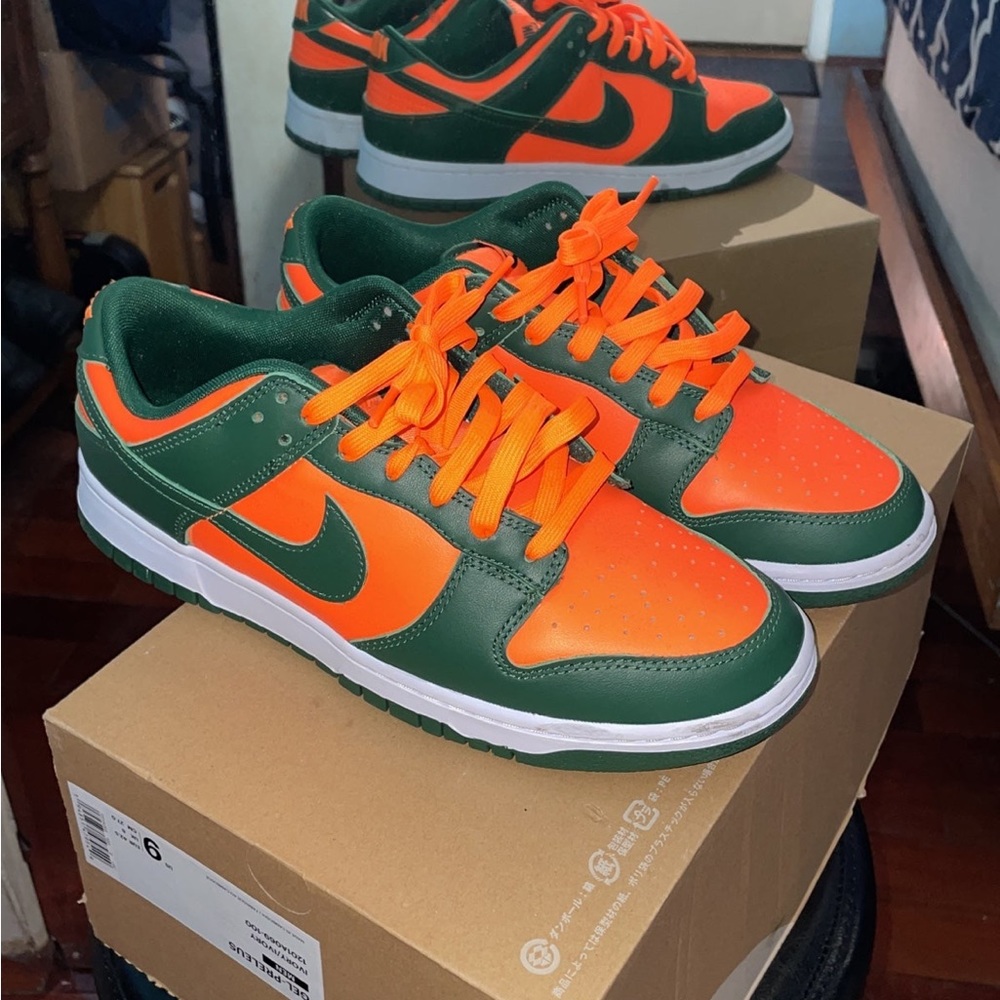 Nike dunk Miami hurricanes